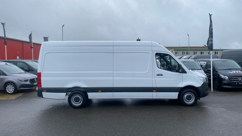 Mercedes-Benz Sprinter 315Cdi L3 Diesel Rwd 3.5t H2 Pro Van 9G-Tronic